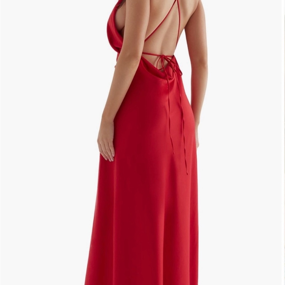 House of CB “Zanab” Red Rose Backless Gown – Size Large+ (Brand New)